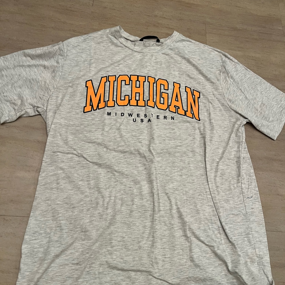 oversized t-shirt
